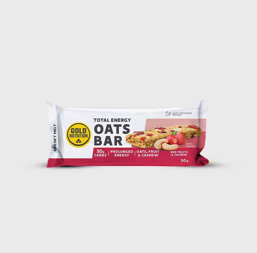 GoldNutrition Total Energy Oats Bar with banana and chocolate flavor, showing a single serve bar with oats, banana, and chocolate ingredients.