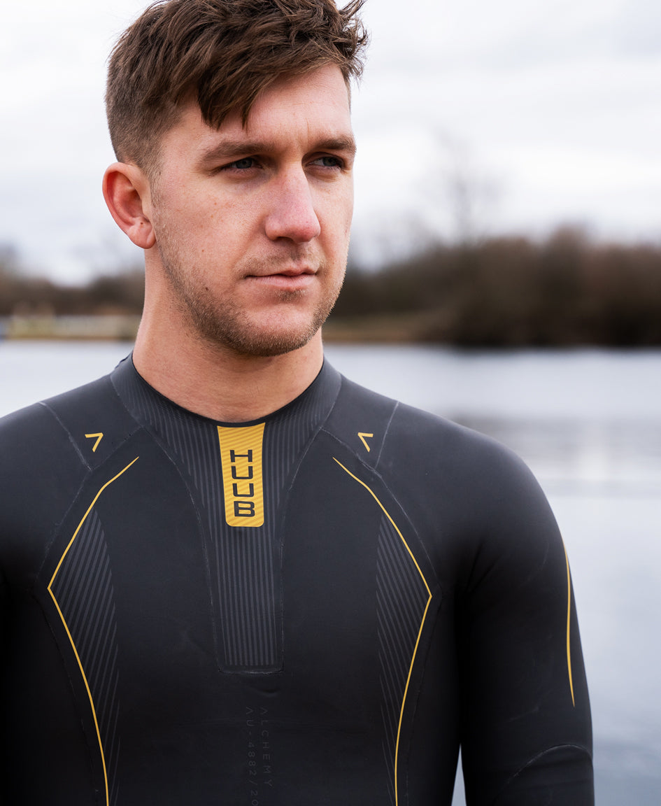 HUUB Alchemy 3:5 men's wetsuit back panel and zipper detail